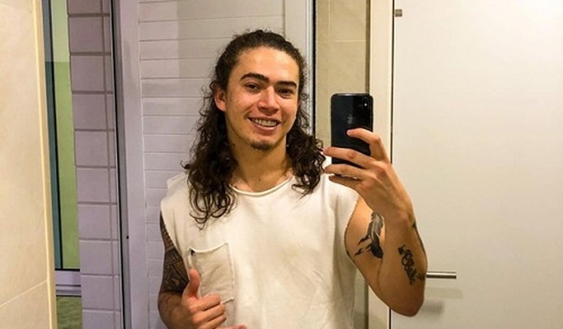 Whindersson Nunes oferece ajuda psicológica para menina de 10 anos que engravidou do tio