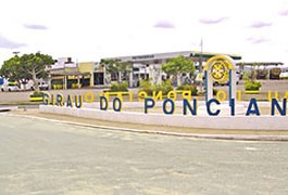 Homens encapuzados assaltam supermercado em Girau do Ponciano