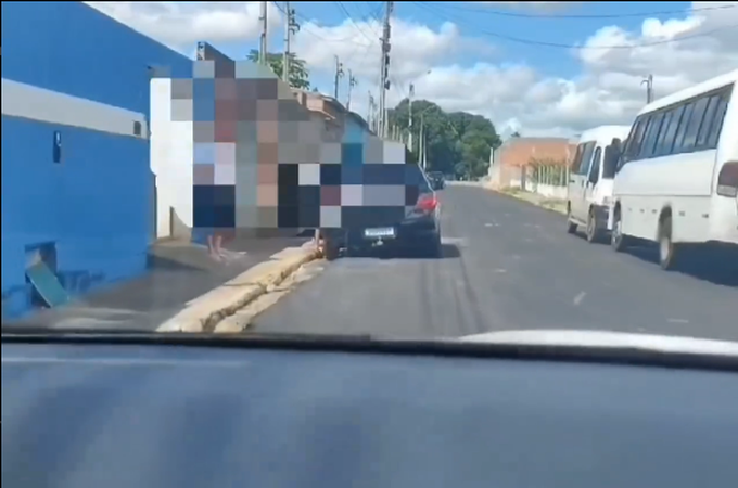 Homem é preso após ser flagrado dirigindo carro roubado e com placa clonada em Arapiraca