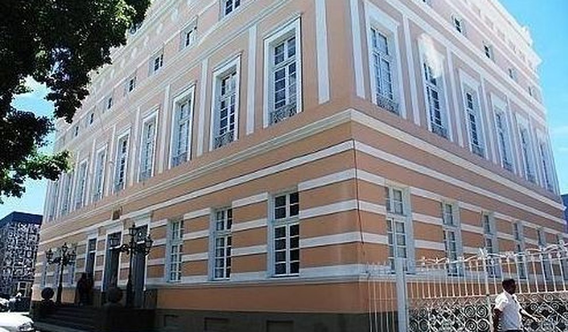 98 servidores da Assembleia são cedidos ao governo do Estado