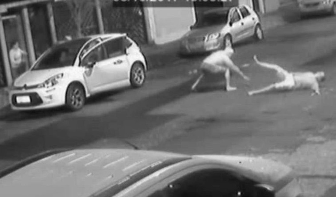Avô reage a assalto para evitar que ladrão leve carro com neta de 3 anos dentro