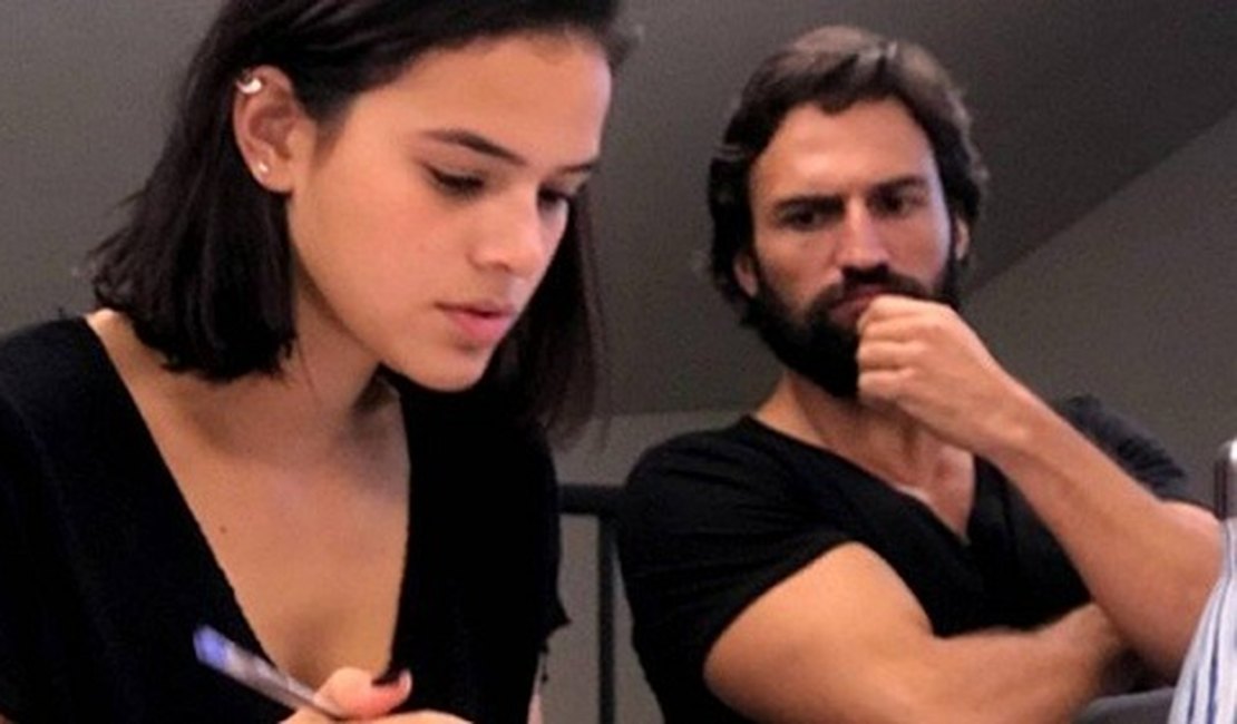 Bruna está encantada por ator português, diz site