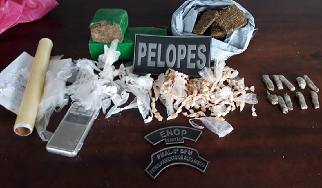 Pelopes apreende grande quantidade de drogas e prende quatro pessoas em Arapiraca