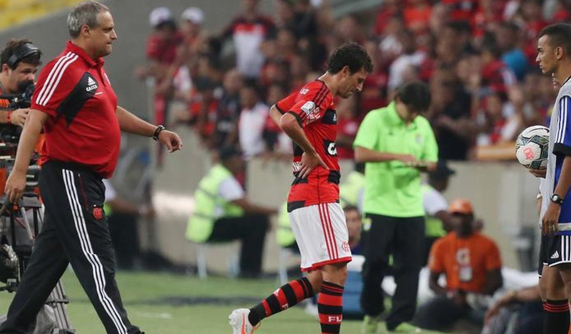 Flamengo cai para León no Maracanã lotado e confirma vexame