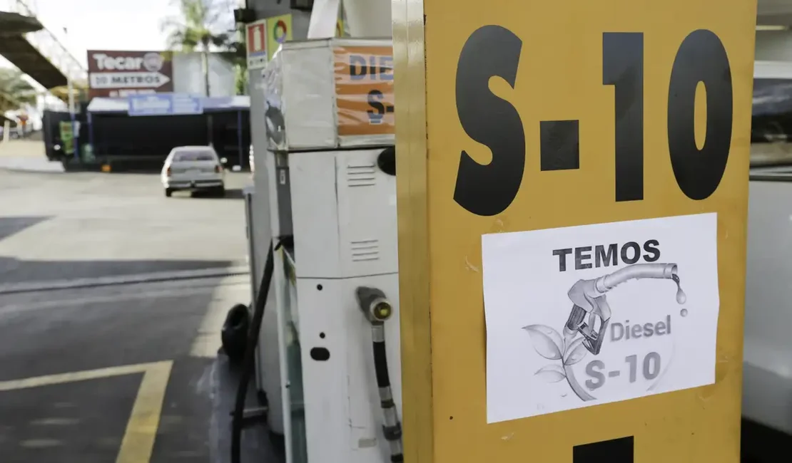 Pacote para conter alta dos combustíveis inclui subsídios e isenções