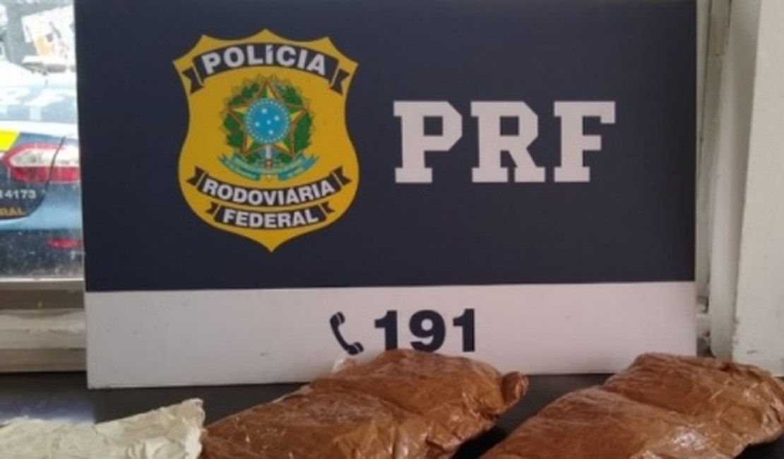 Mulher é presa transportando mais de 3 kg de drogas em ônibus interestadual em São José da Laje