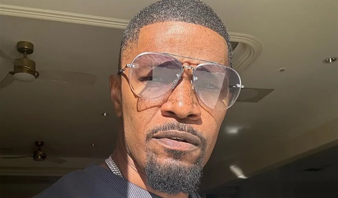 Família de Jamie Foxx se planeja para o pior; Ator segue internado