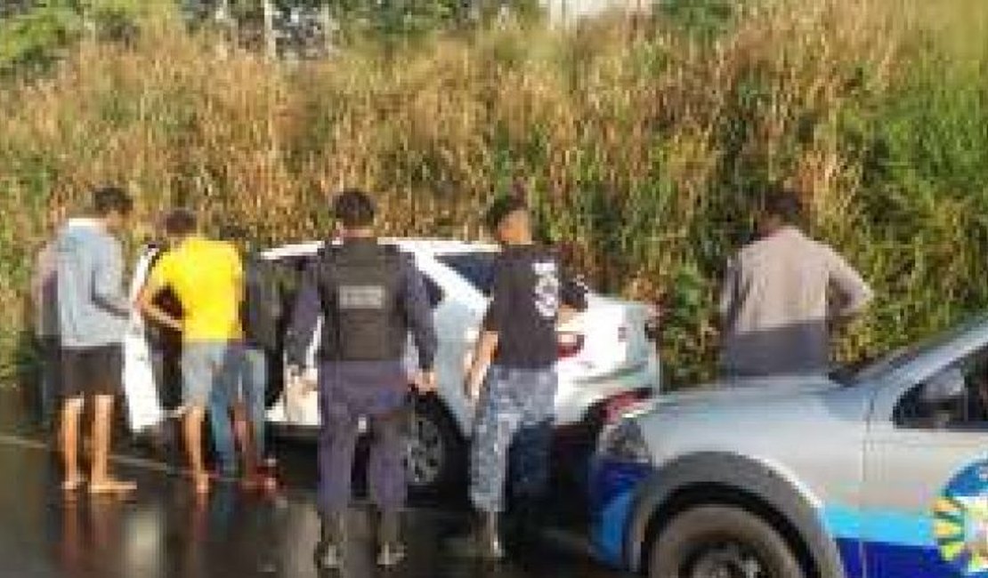 Taxista é forçado a participar de assalto a ônibus interestadual na BR-101, em Junqueiro