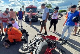 Batida traseira em caminhão de lixo deixa motociclista ferido no Sertão de Alagoas