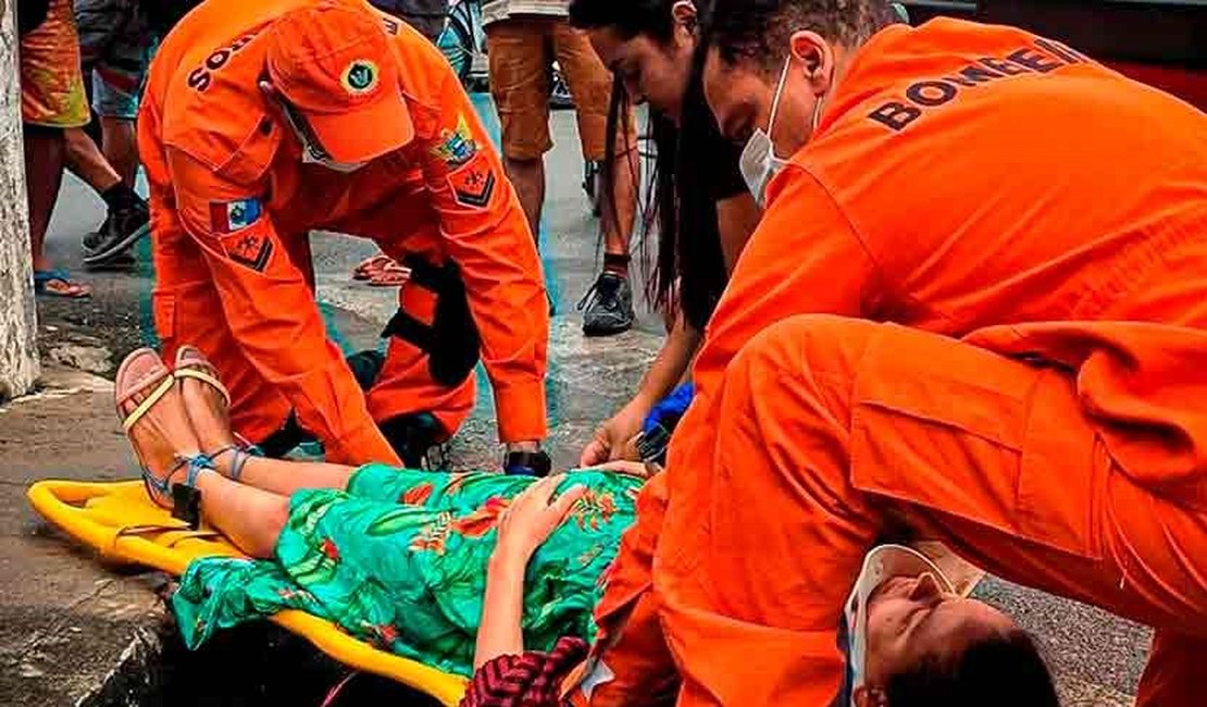 Grávidas ficam feridas em colisão envolvendo carro e moto, em União dos Palmares