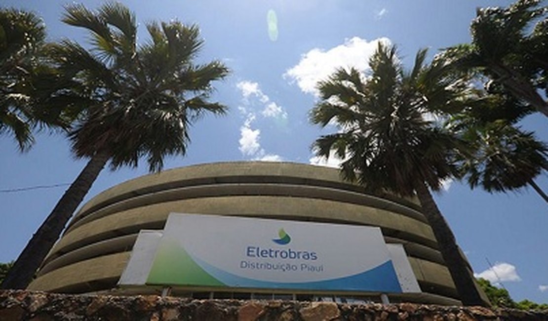 Ações da Eletrobras só serão vendidas se entrada de investidores for pequena, afirma governo