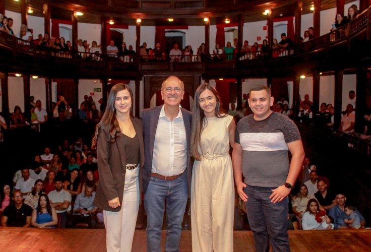 Ronaldo Lopes empossa servidores aprovados no concurso da Prefeitura de Penedo