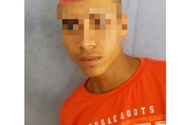 Menor é apreendido em flagrante vendendo drogas em Arapiraca