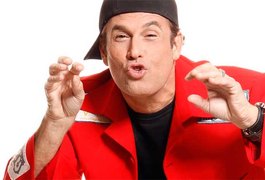 Sérgio Mallandro está internado com coronavírus, mas passa bem