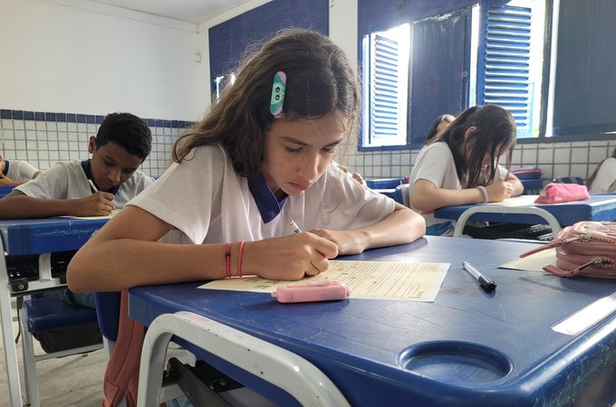 Mais de 330 mil estudantes fazem as provas da Olimpíada Brasileira de Matemática das Escolas Públicas