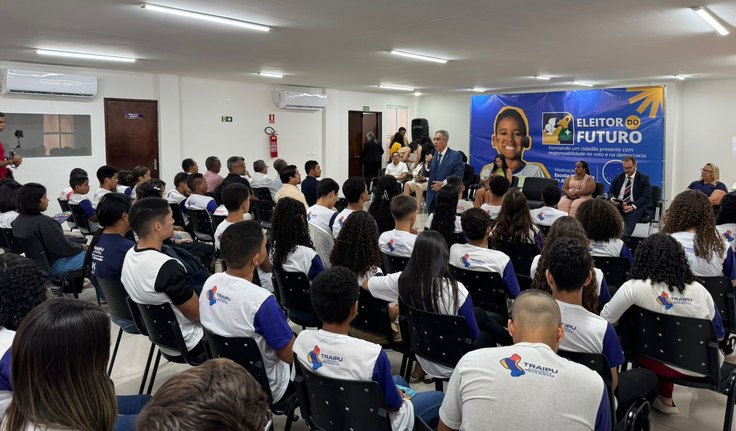 Traipu recebe palestra do Programa Eleitor do Futuro no auditório da Casa da Cultura