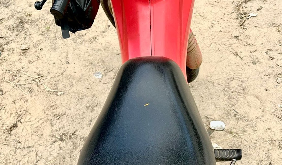 Após denúncia de caminhoneiro, homem é preso com arma em Arapiraca