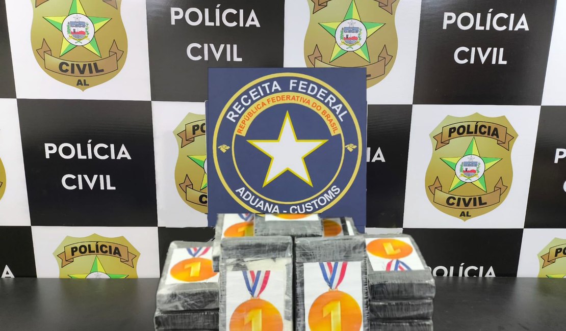 Polícia Civil e Receita Federal apreendem 20 kg de cocaína em operação conjunta em Maceió