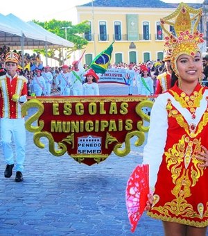 Penedo realiza o melhor e mais emocionante desfile cívico de Alagoas