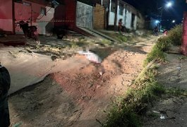 Homem é executado a tiros por adolescente de 14 anos após briga de família em Maceió