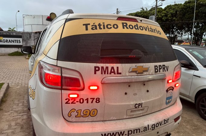 BPRv prende homem com motocicleta clonada durante abordagem em Paripueira
