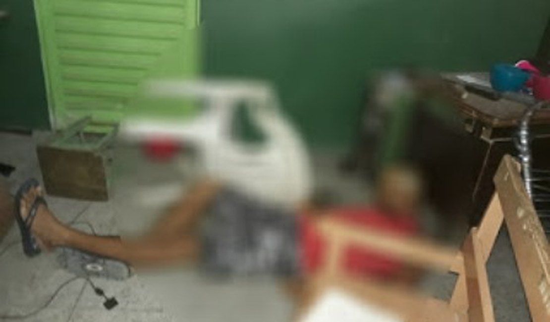 Jovem é morto a tiros dentro de lan house em Canapi
