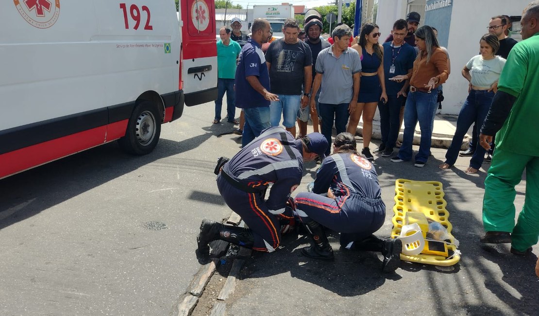 Funcionário de loja de autopeças fica ferido em acidente a caminho do trabalho em Arapiraca