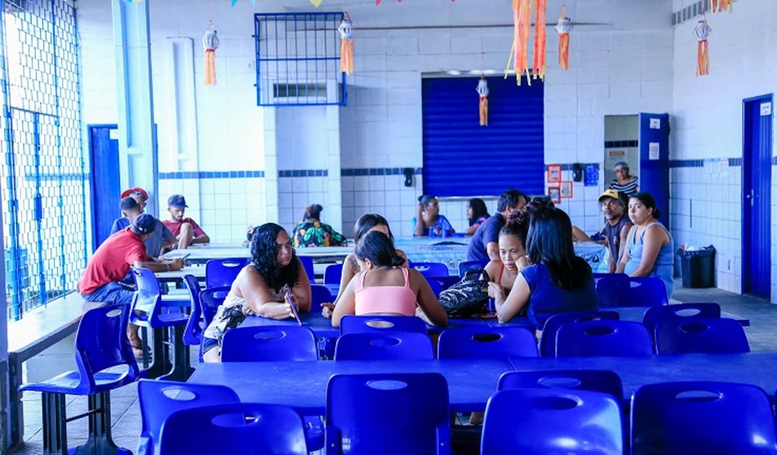 Escolas da rede estadual acolhem famílias desabrigadas em Alagoas