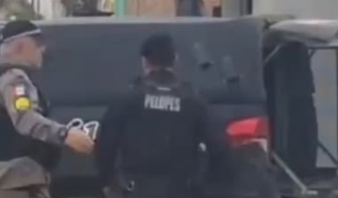 Suspeito de esfaquear taxista e roubar carro é preso após colidir veículo em Palmeira dos Índios