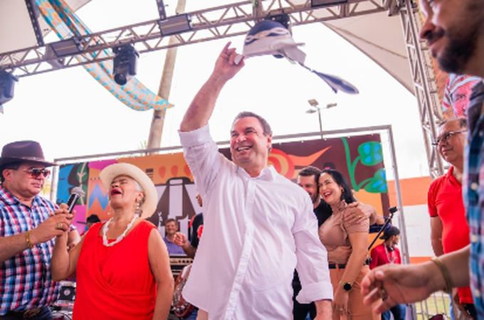 Ed Gama e Os Disgramados se apresentam no Cultura da Praça, em Arapiraca, nesta segunda (22)