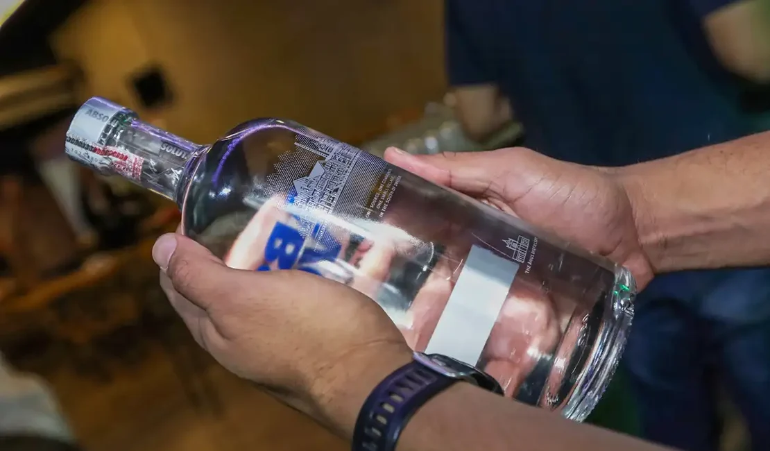 Policiais descobrem laboratório de falsificação de bebidas