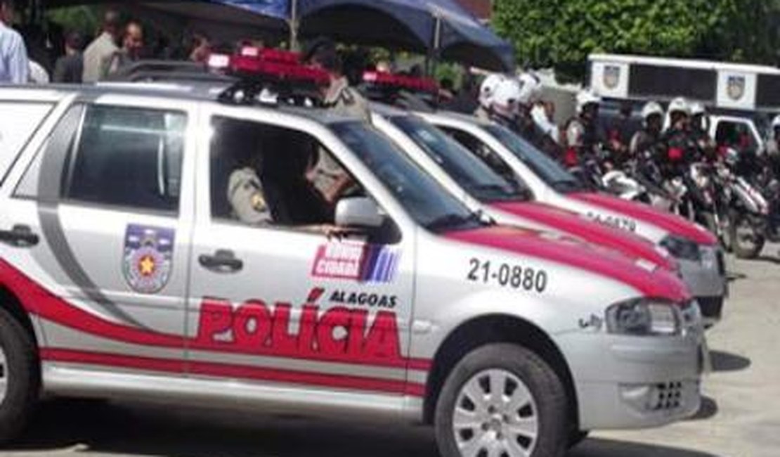 Polícia Militar faz operação em Rio Largo e população reage com pedradas