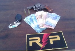 Jovens são encontrados com arma de fogo após perseguição policial em Arapiraca