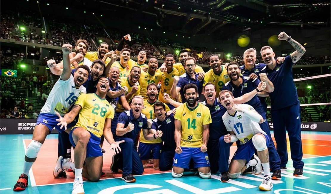 Brasil enfrenta Polônia em busca de vaga na final do Mundial de Vôlei