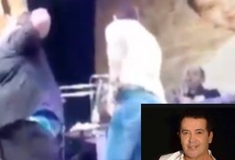 Vídeo. Beto Barbosa encerra show após passar mal no palco, na Paraíba