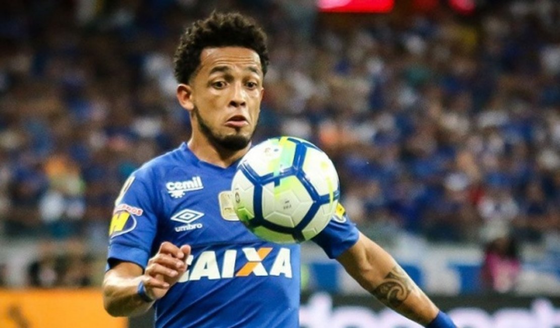 Coritiba oficializa retorno de Rafinha, ex-Cruzeiro, e pode reestrear contra CRB