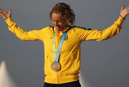 Yane Marques vence votação e será a porta-bandeira do Brasil na abertura