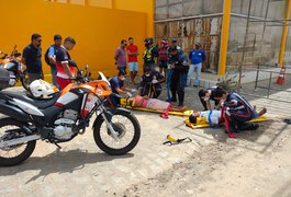 Andaime encosta em fio de alta tensão e pintores sofrem descarga elétrica em Arapiraca; VÍDEO