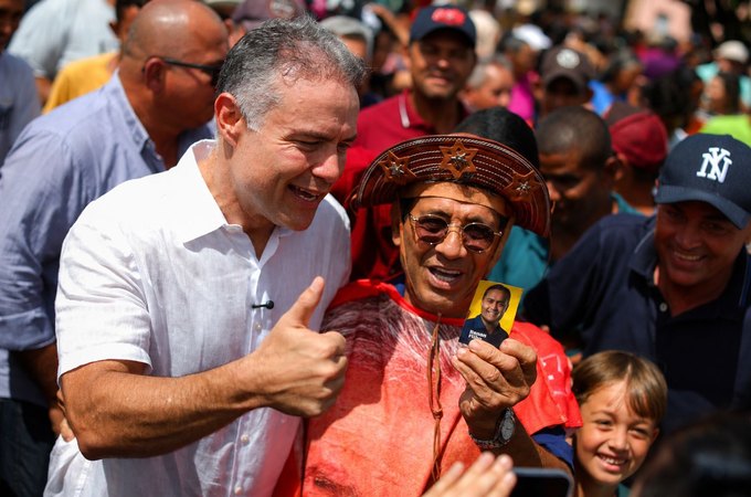 Renan reúne prefeitos no Sertão e destaca pacote bilionário de investimentos para Alagoas