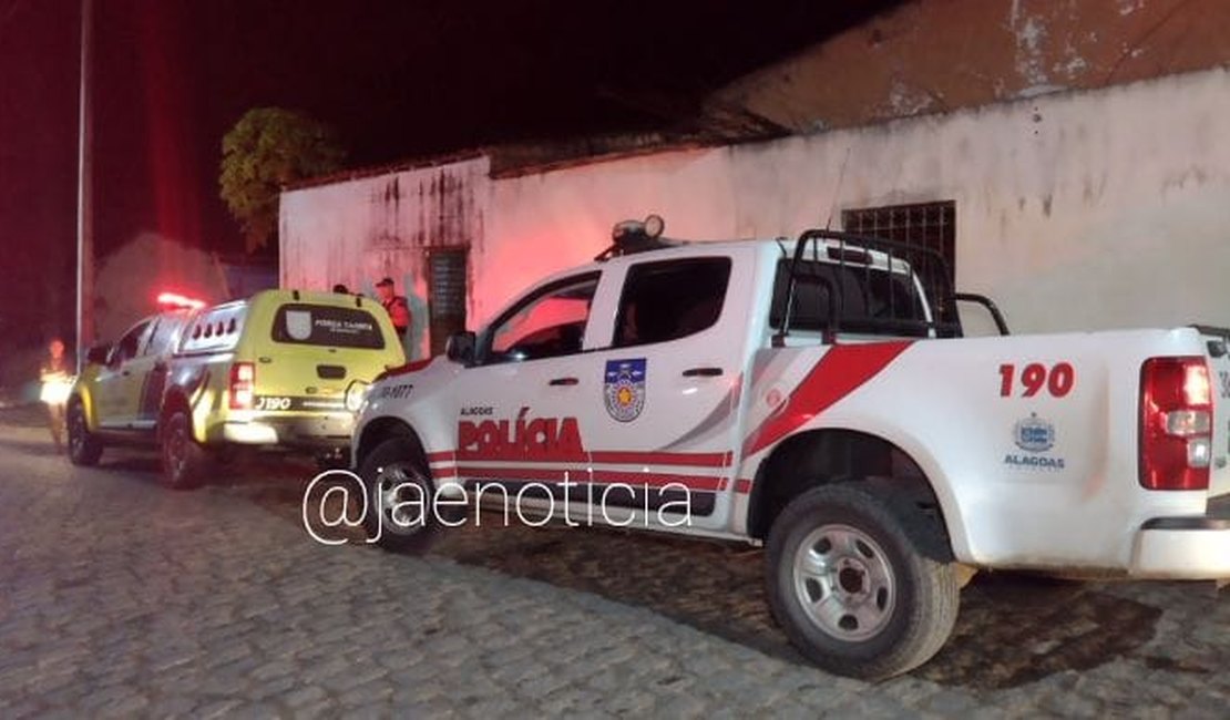 VÍDEO. Dois dias após morte de primo, jovem é assassinado dentro de residência em Girau do Ponciano