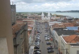 Mulher é a principal suspeita de ter executado o marido a facadas em Penedo