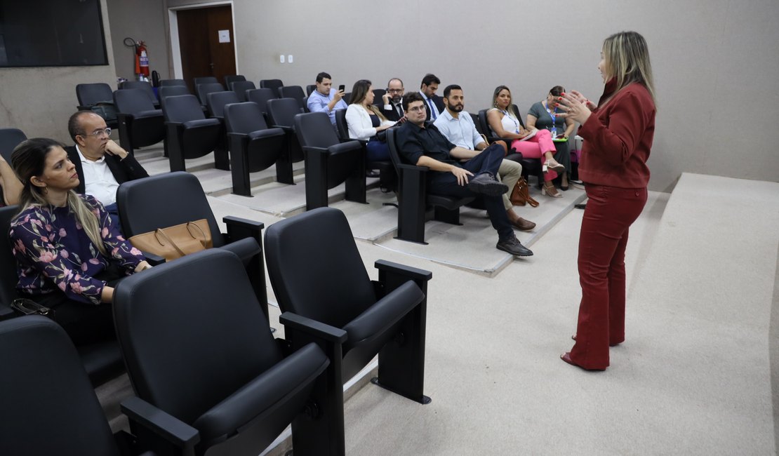 Ministério Público discute política de atenção à saúde no âmbito do sistema socioeducativo de Alagoas