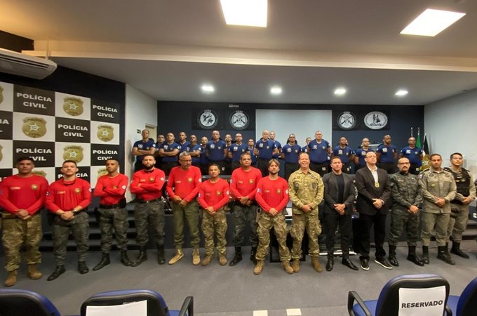 Polícia Civil realiza aula inaugural do I Curso de Condutores de Cães de Faro Policial