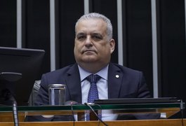 Após requerimento do deputado Alfredo Gaspar e de outros parlamentares de oposição, ministro Padilha recua e desiste de cargo na China Hub Brasil