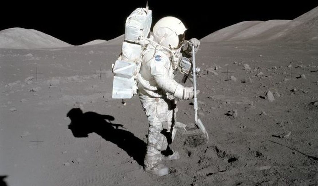 Nasa anuncia programa para levar primeira mulher à Lua