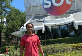 Arapiraquense que viralizou nas redes sociais com dicas de português participará de programa no SBT