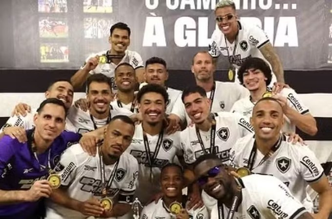 Pelo menos sete jogadores não continuarão no Botafogo para a próxima temporada