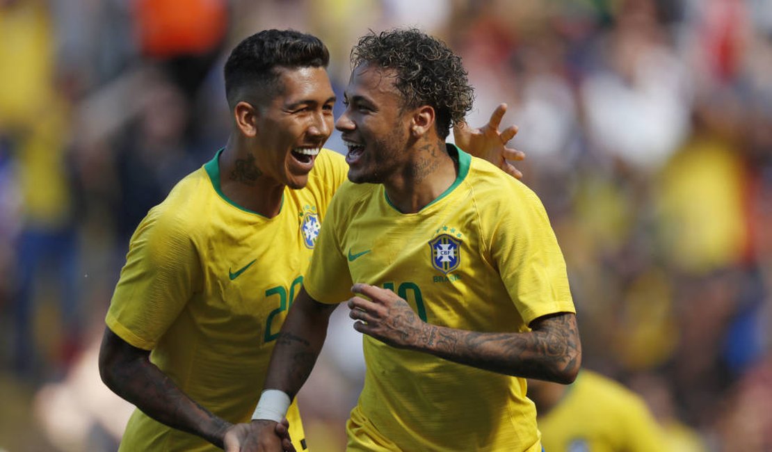 Aos 47 do segundo tempo, alagoano Firmino marca gol que dá vitória ao Brasil por 2x0 contra a Croácia