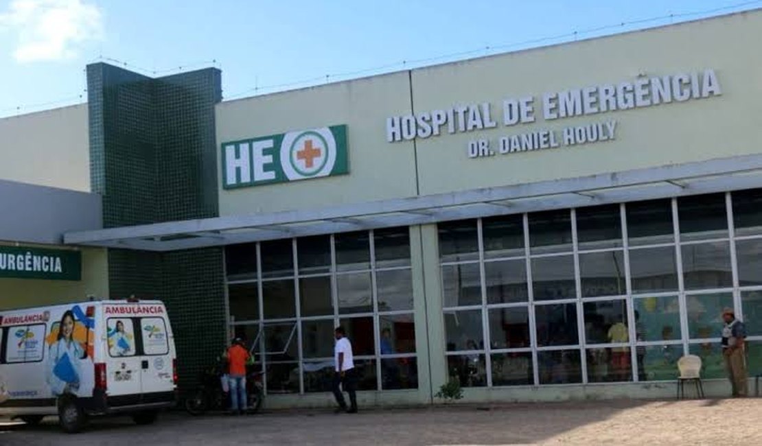 Hospital de Emergência do Agreste pede ajuda para localizar familiares de paciente