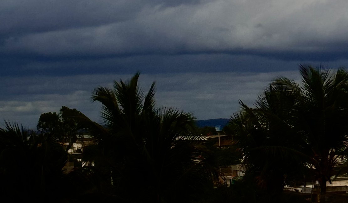 Alerta de chuvas intensas: Alagoas pode registrar fortes pancadas neste fim de semana